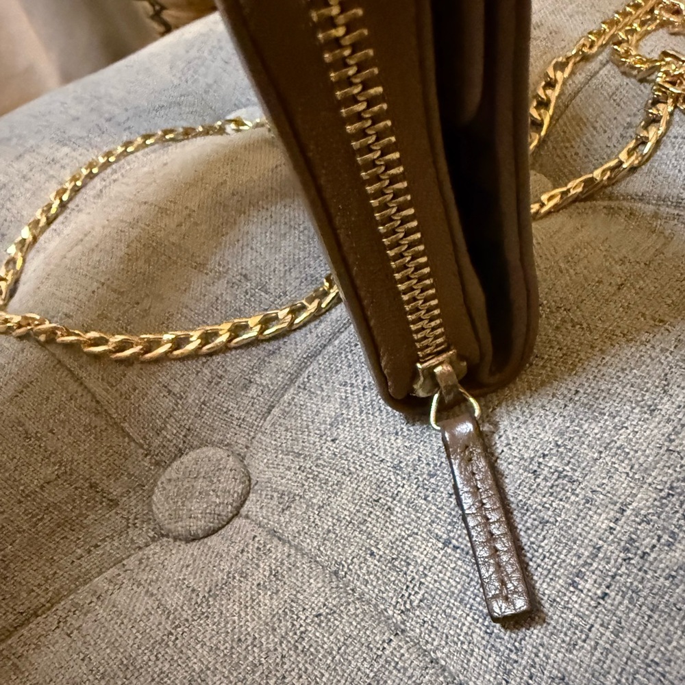 Gucci✨Long Pebbled Leather Continental Travel Organizer Flap Wallet Gold Chain - Picture 9 of 13